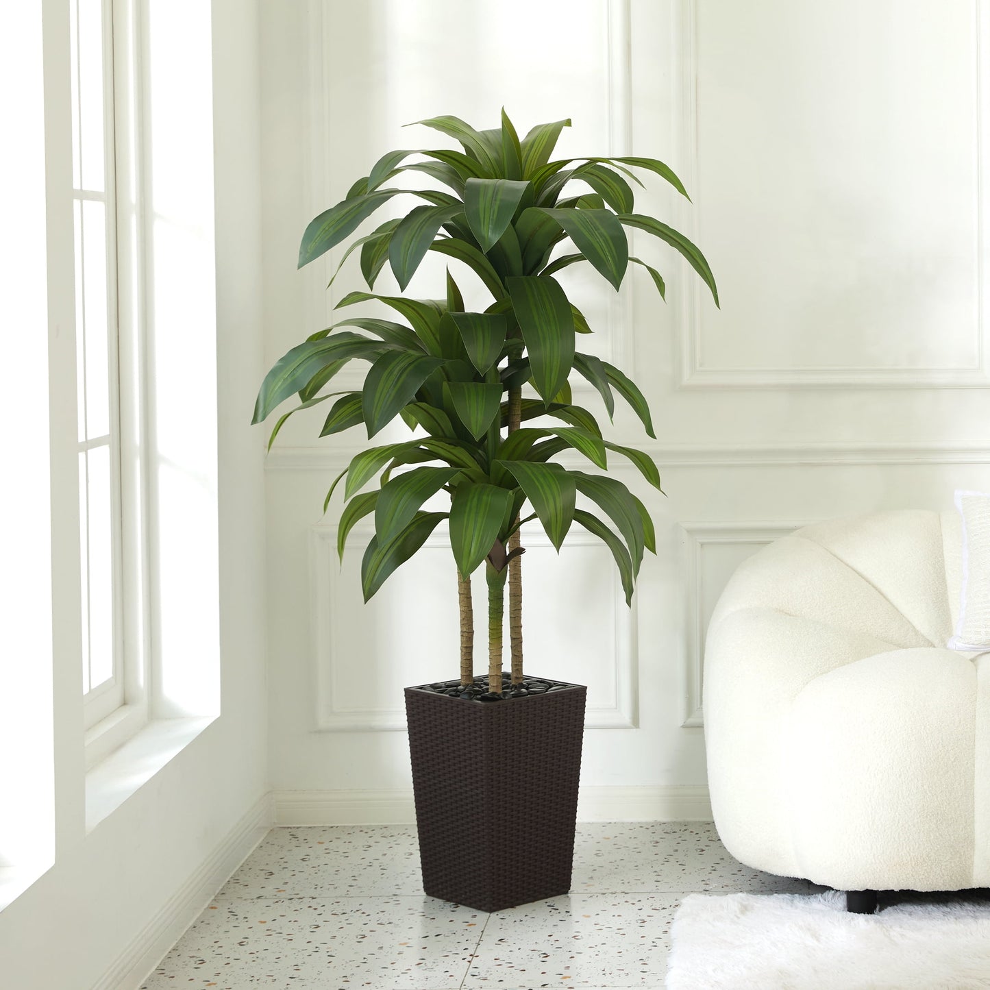 DR.Planzen Artificial Dracaena Tree 5ft - UV Protected Faux Dracaena Plant with 57 Green Leaves, Fake Tree for Indoor & Outdoor Use, Sturdy Tall Brown Planter with River Stones