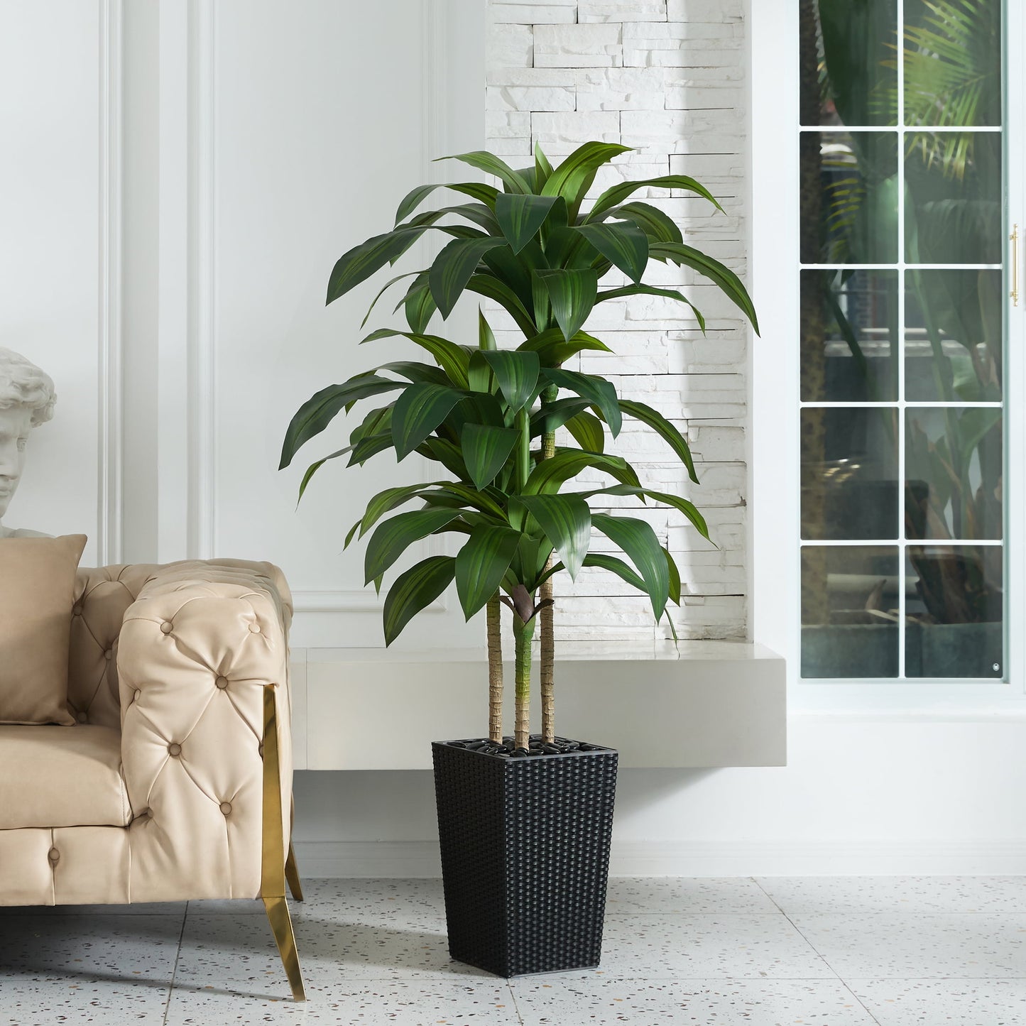 DR.Planzen Artificial Dracaena Tree 5ft - UV Protected Faux Dracaena Plant with 57 Green Leaves, Fake Tree for Indoor & Outdoor Use, Sturdy Tall White Planter with River Stones