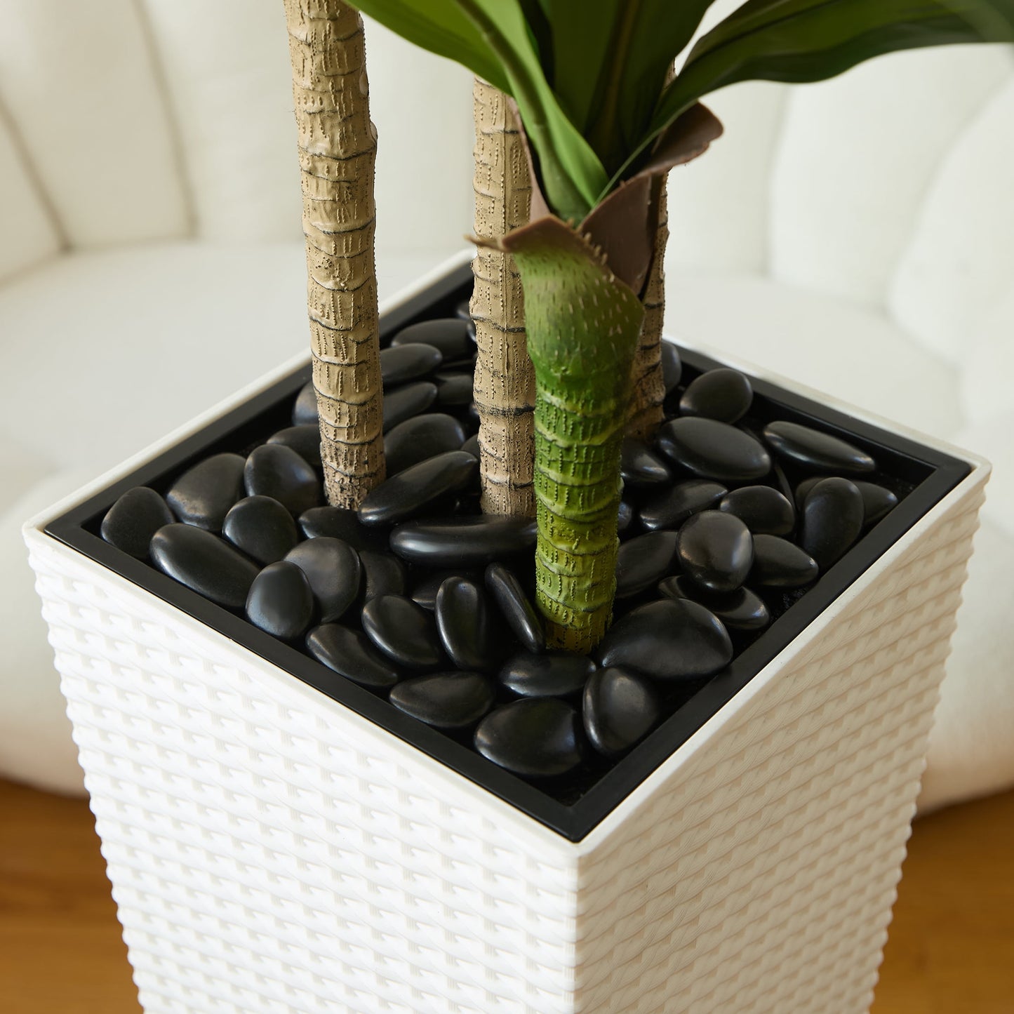 DR.Planzen Artificial Dracaena Tree 5ft - UV Protected Faux Dracaena Plant with 57 Green Leaves, Fake Tree for Indoor & Outdoor Use, Sturdy Tall Brown Planter with River Stones