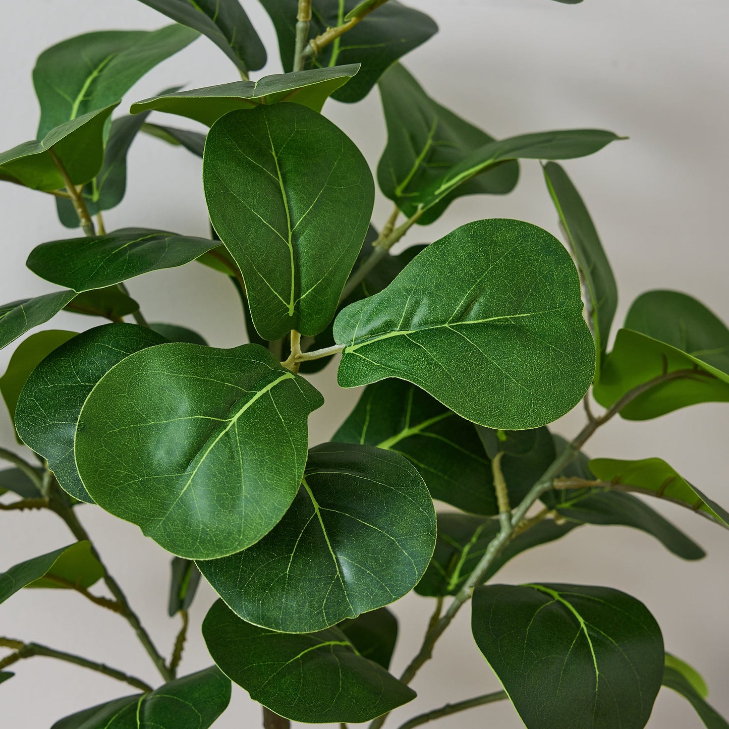 DR.Planzen Artificial Fiddle Leaf Fig Tree, 25.6 Inch Tall Lifelike Fake Plant in White Pot, Realistic Indoor Ficus Lyrata for Home Office Living Room Decor