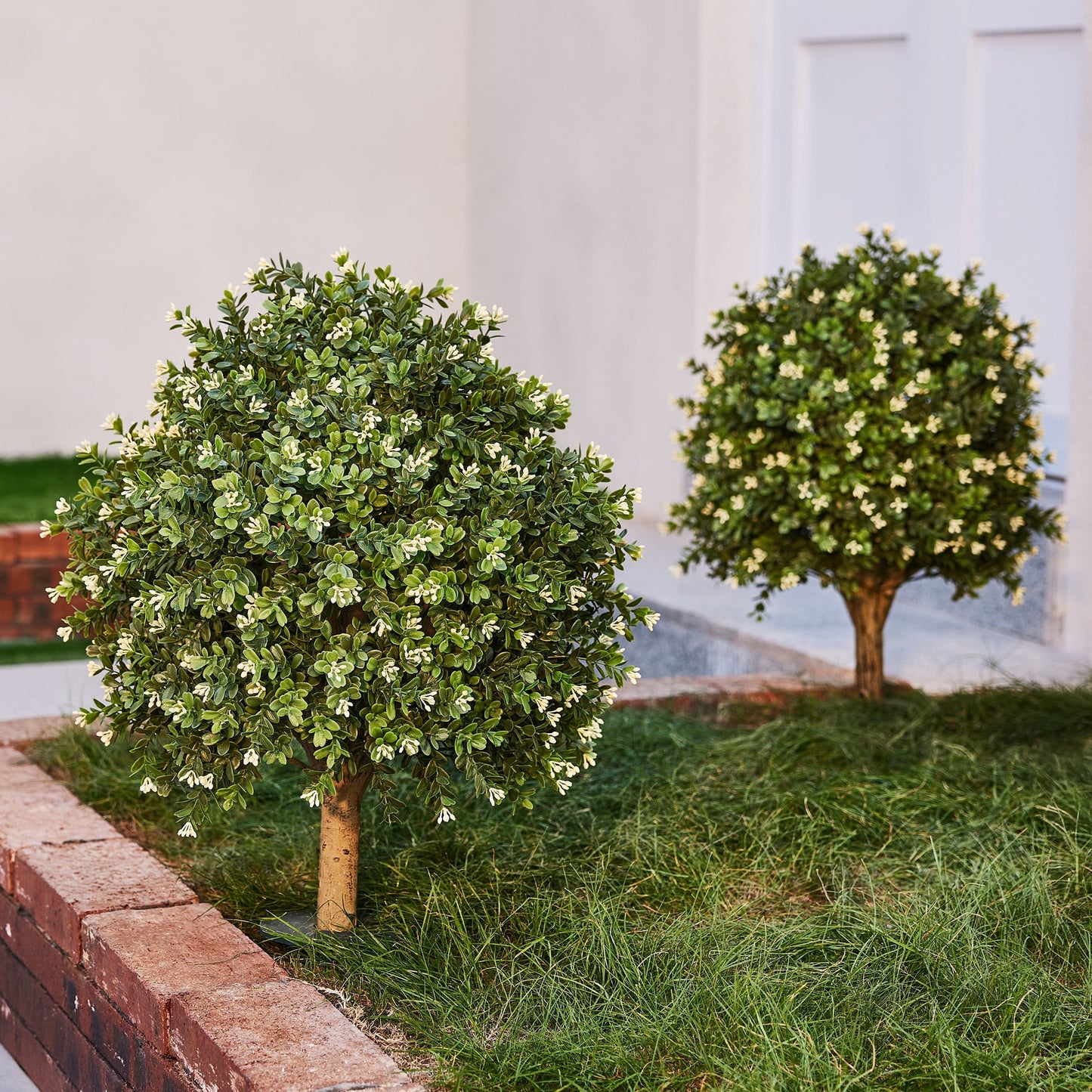 DR.Planzen 2 Pack 16'' Artificial Boxwood Topiary Ball Plant with White Flowers, Fake Flowering Shrub with Ground Spike, UV Resistant Faux Outdoor Greenery for Garden Porch Decor
