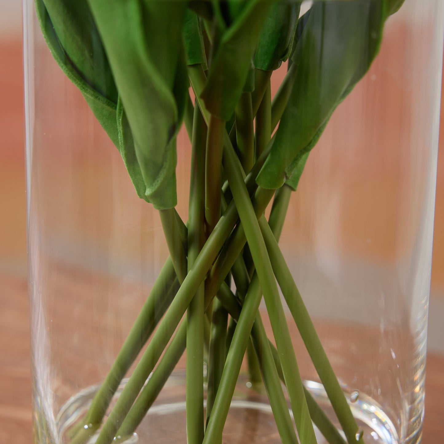 12in Artificial White Tulips Fake Flowers in Vase Real Touch Tulips ¨C Faux Tulips Bouquet with Glass Vase & Faux Water, Tulips Centerpiece for Spring Home Decor Dining Table Wedding Mothers Day