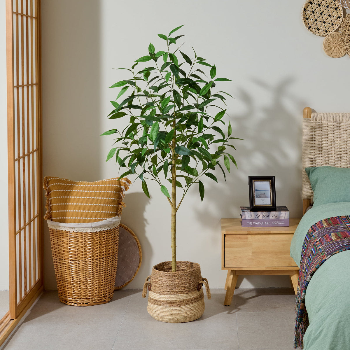 DR.Planzen 5ft Artificial Eucalyptus Tree, Tall Faux Plant in Black Pot, Realistic Greenery for Living Room, Office, and Indoor Decor
