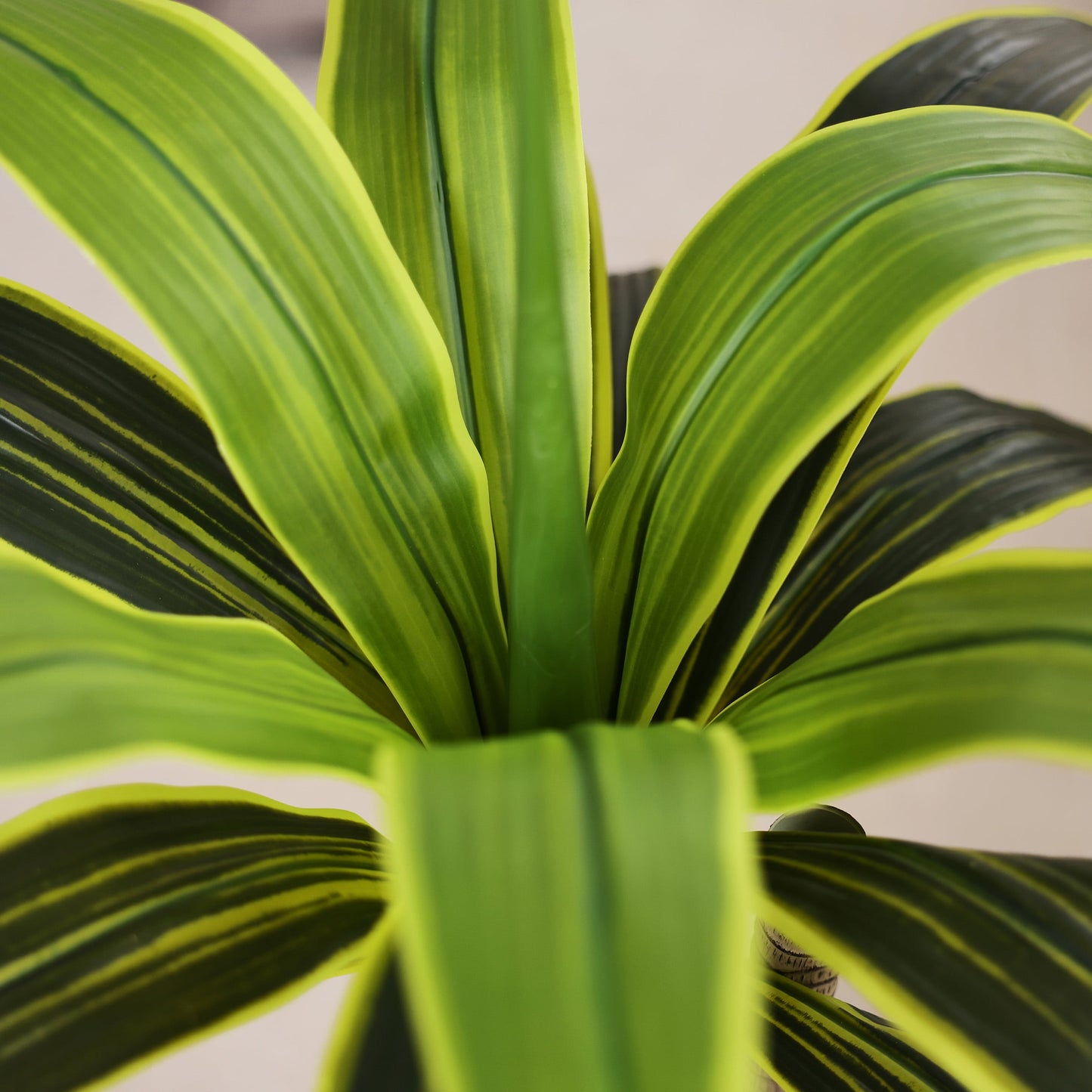 DR.Planzen 4.5ft Artificial Dracaena Tree with White Planter, Tall Faux Dracaena Tree, Artificial Plants for Home Office Decor