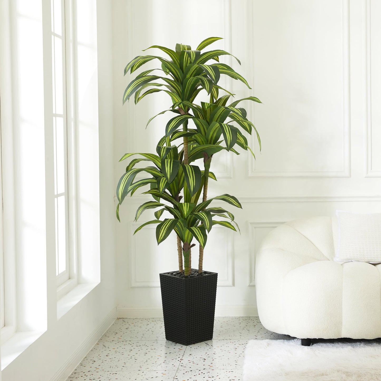 DR.Planzen 6FT Artificial Dracaena Tree with UV-Resistant Silk Leaves in Black Tall Planter - Indoor/Outdoor Faux Plant for Home Office House Decor, Tall Fake Tree for Living Room Lobby & Patio
