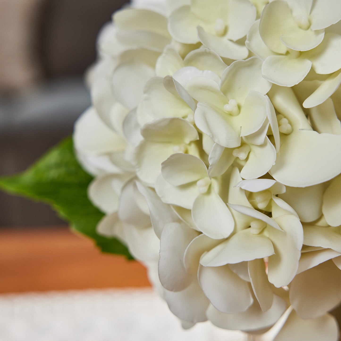 12in Artificial Hydrangea Flowers with Glass Vase, Hydrangea Artificial Flowers White Faux Hydrangea Arrangement - 90 Blooms Full Hydrangea Centerpiece for Home Table Wedding Decor Indoor