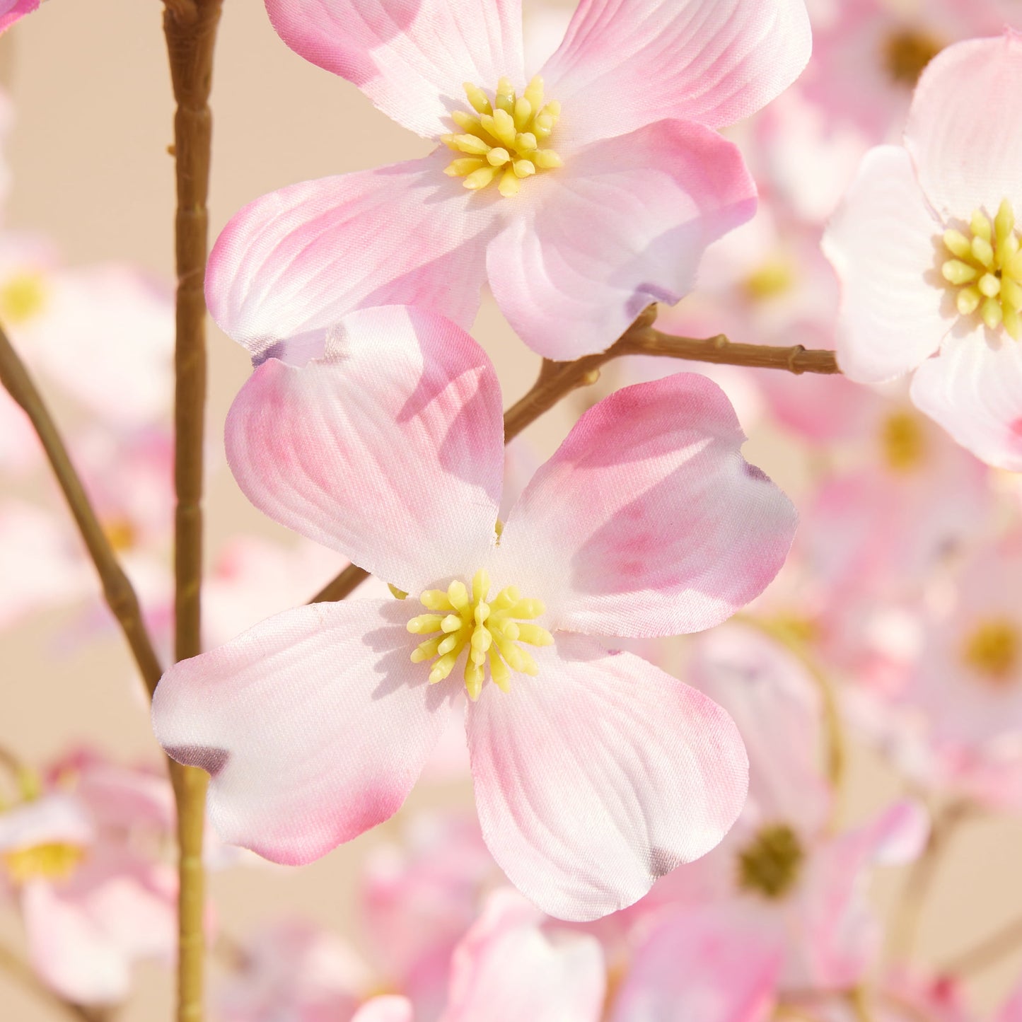 DR.Planzen 2 Pack 4ft Pink Artificial Dogwood Tree, Lifelike Faux Dogwood Flower Tree with Green Leaves for Home Decor Indoor Outdoor, Spring Decoration for Living Room Office