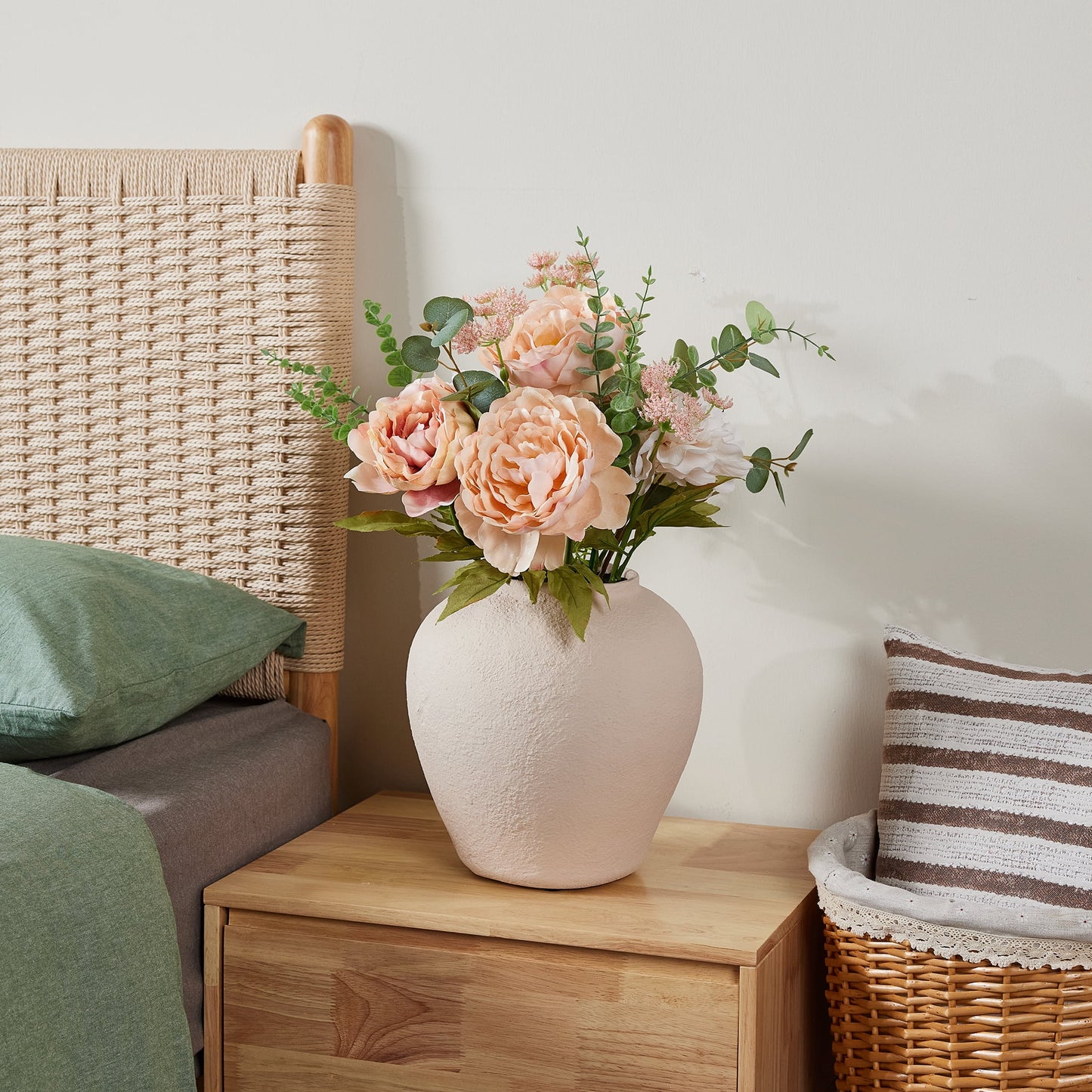 DR.Planzen 24in Artificial Peony Flowers Arrangement in Vase, Faux Peony Flower Bouquet - Realistic Mixed Floral Design - for Home Decor, Wedding Centerpiece