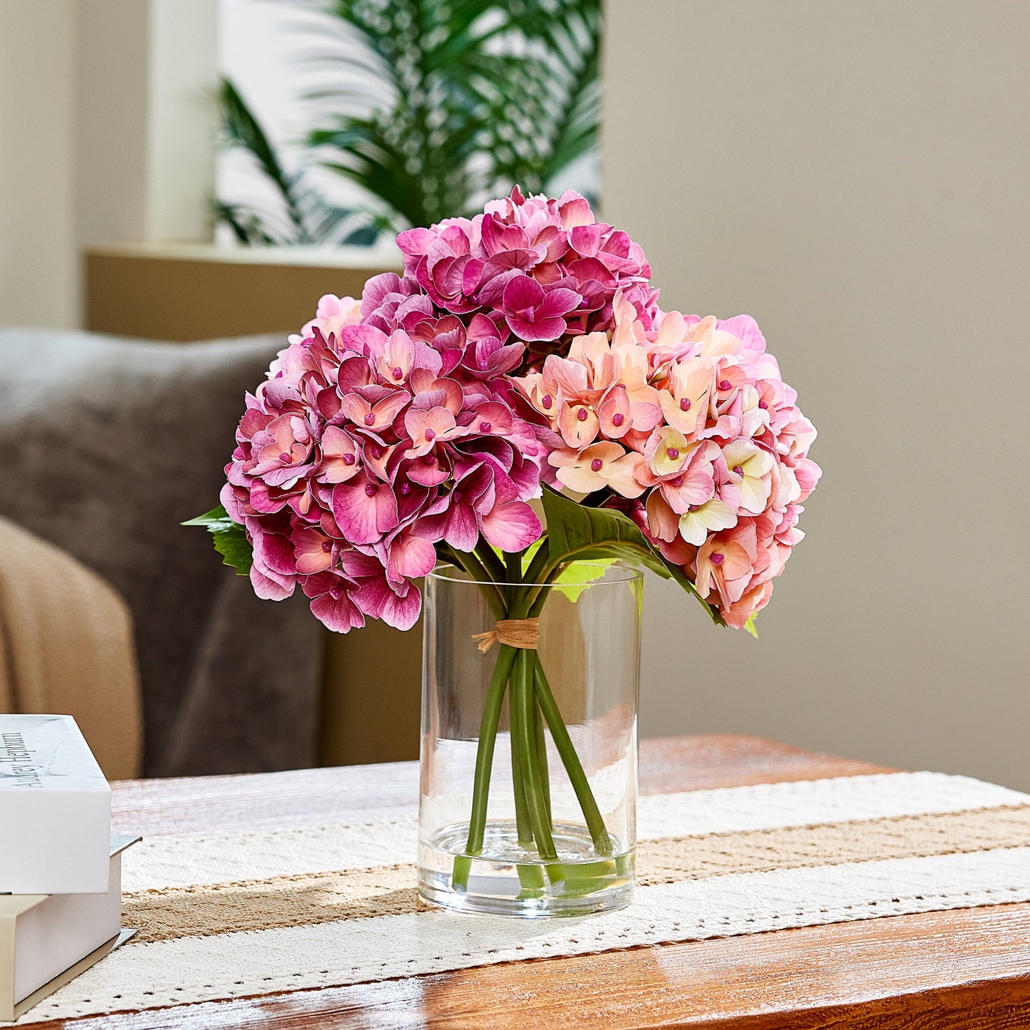 DR.Planzen 13in Artificial Hydrangea Flowers with Vase - Red and Pink Faux Hydrangea Flowers, Clear Glass Vase with Faux Water, Table Centerpiece for Home Decor, Office, Wedding Party