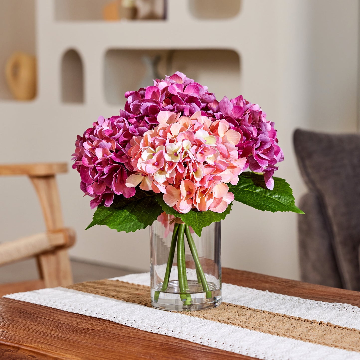 DR.Planzen 13in Artificial Hydrangea Flowers with Vase - Red and Pink Faux Hydrangea Flowers, Clear Glass Vase with Faux Water, Table Centerpiece for Home Decor, Office, Wedding Party