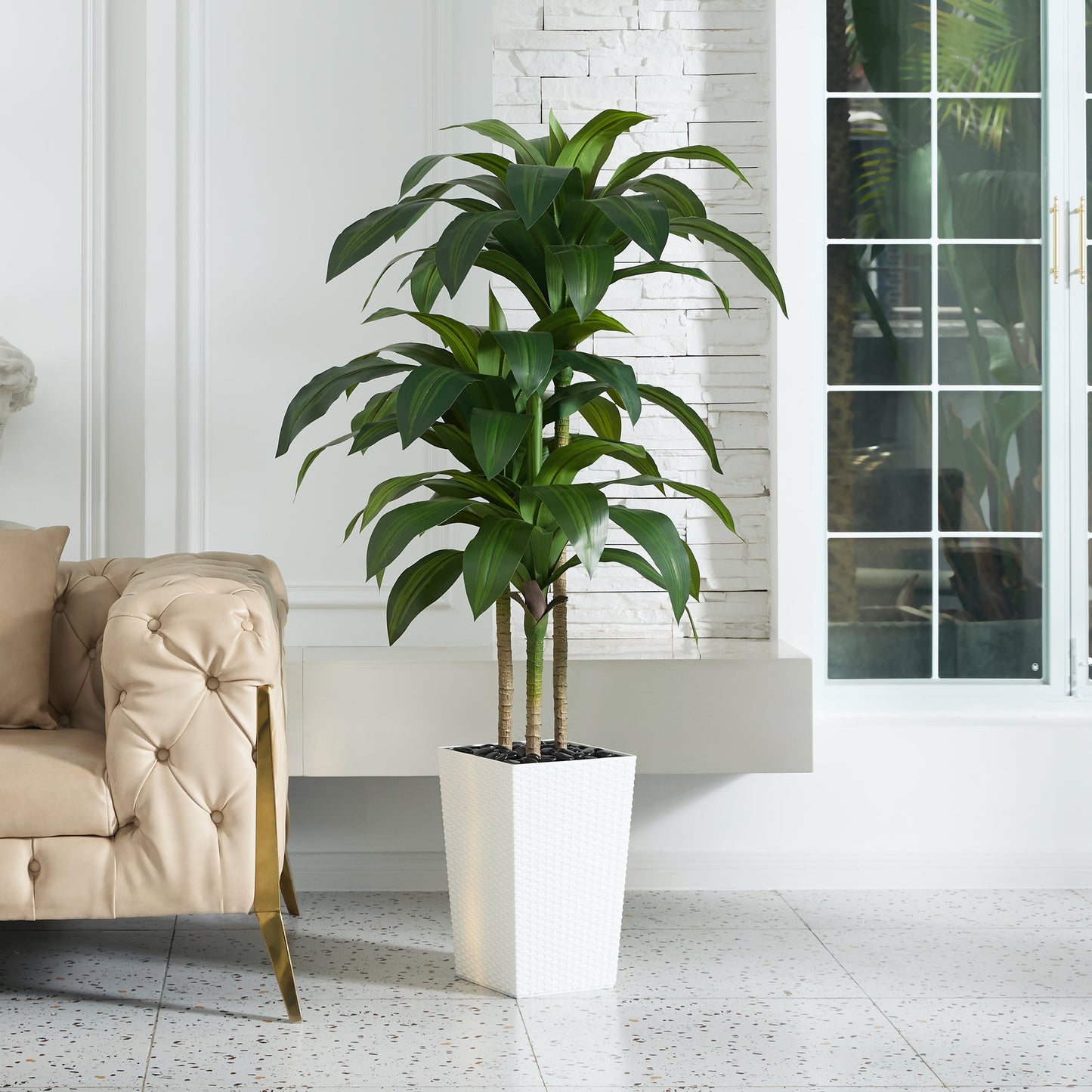 DR.Planzen Artificial Dracaena Tree 5ft - UV Protected Faux Dracaena Plant with 57 Green Leaves, Fake Tree for Indoor & Outdoor Use, Sturdy Tall Brown Planter with River Stones