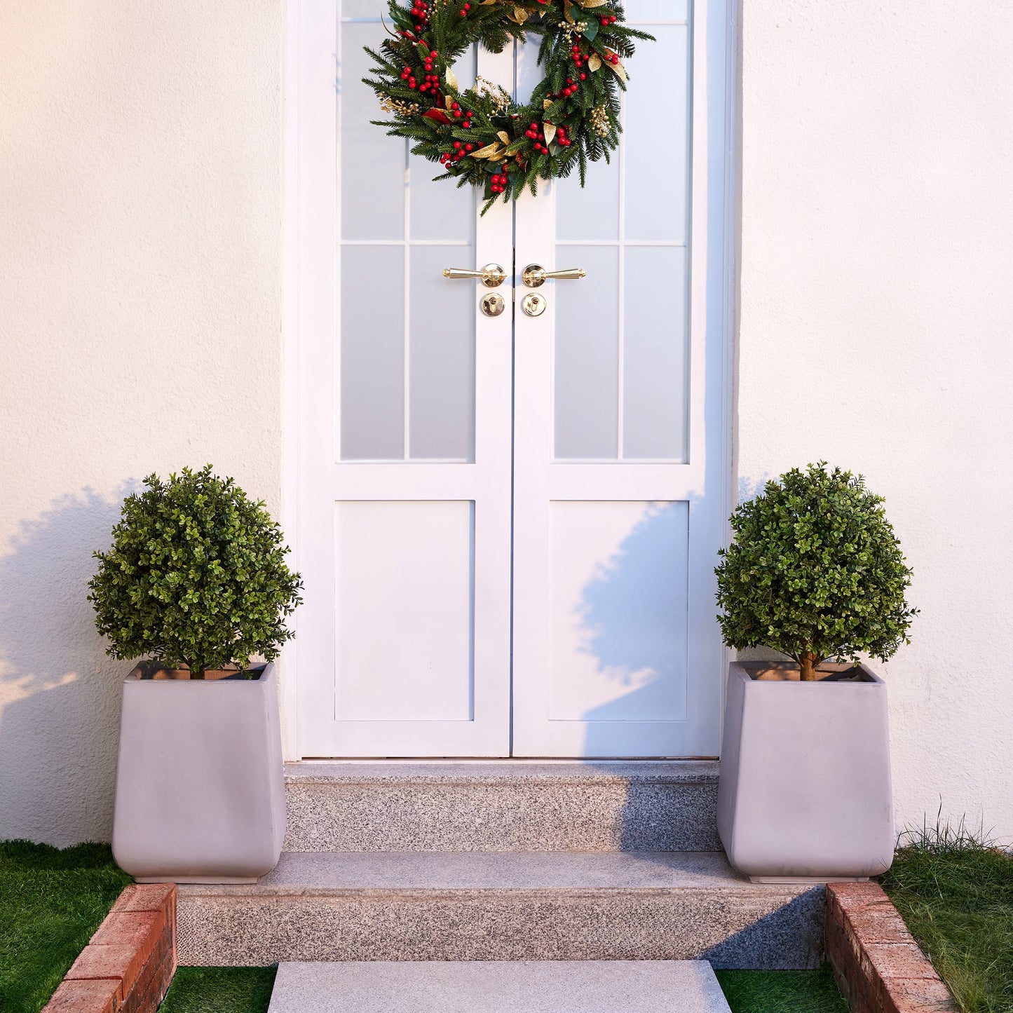 DR.Planzen 16'' Artificial Boxwood Topiary Ball Plant, Fake Greenery Shrub with Ground Spike, UV Resistant Faux Outdoor Evergreen for Garden Porch Planter Decor
