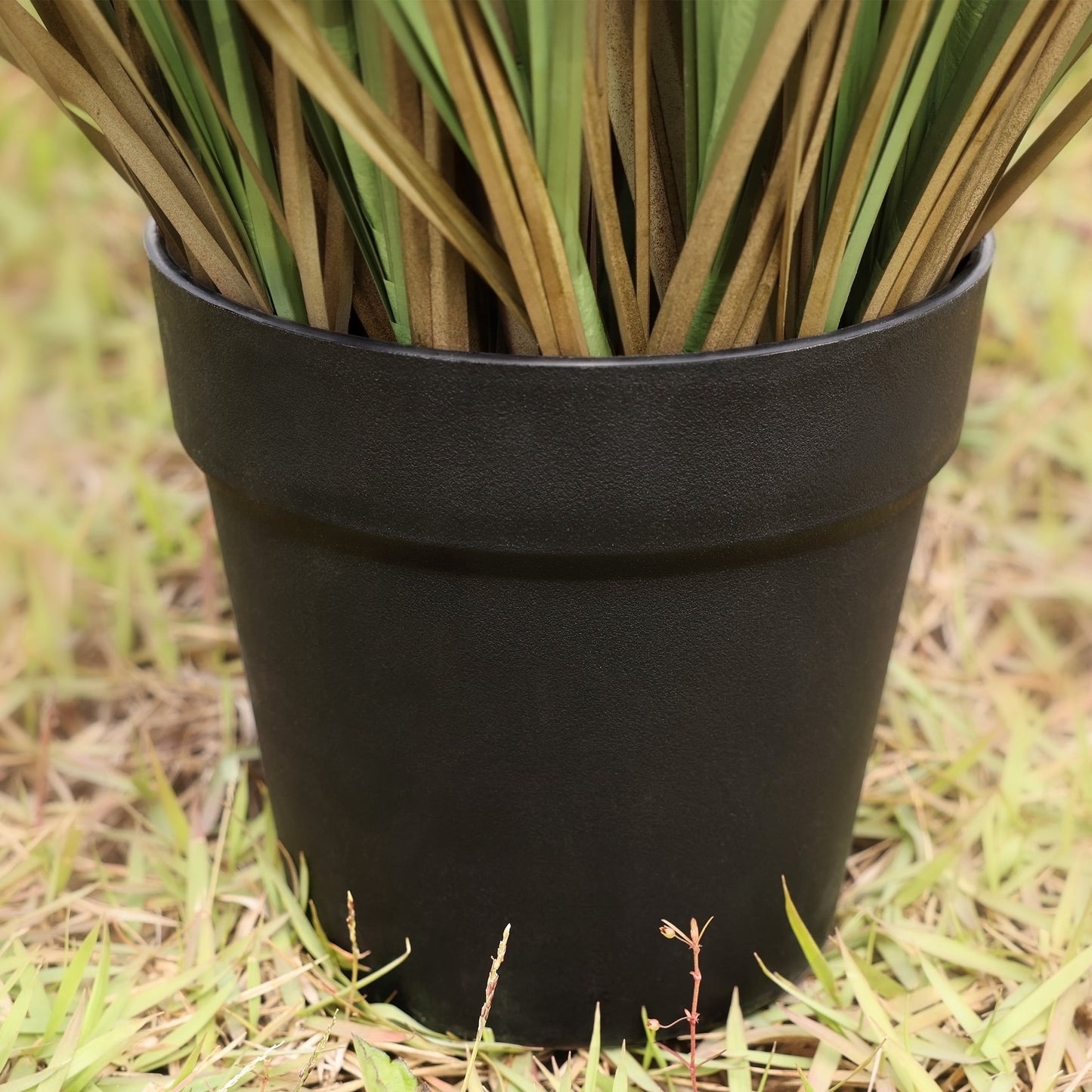 Dr.Planzen 24in Artificial Onion Grass Plant in Pot, Small Faux Tabletop Grass Decor, Realistic Curly Foliage for Home, Office, Bathroom, Shelf Decor