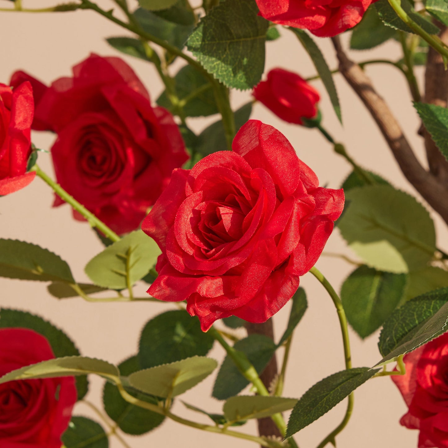 DR.Planzen 3ft Artificial Red Rose Tree with Green Leaves, Lifelike Faux Rose Flower Tree for Home Decor Indoor Outdoor, Living Room Office Decoration