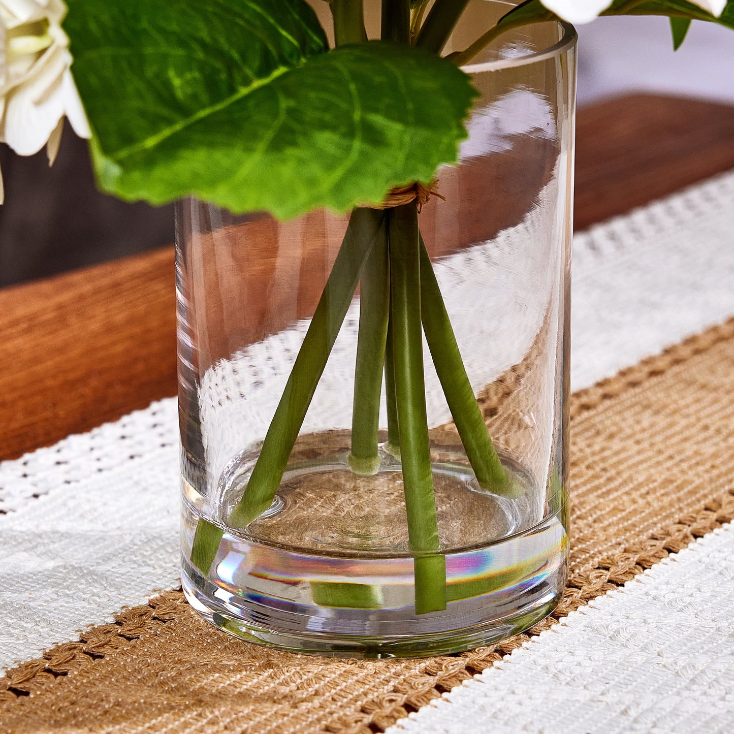 DR.Planzen 13in Artificial Hydrangea Flowers with Vase - White Faux Hydrangea Flowers, Clear Glass Vase with Faux Water, Table Centerpiece for Home Decor, Office, Wedding Party