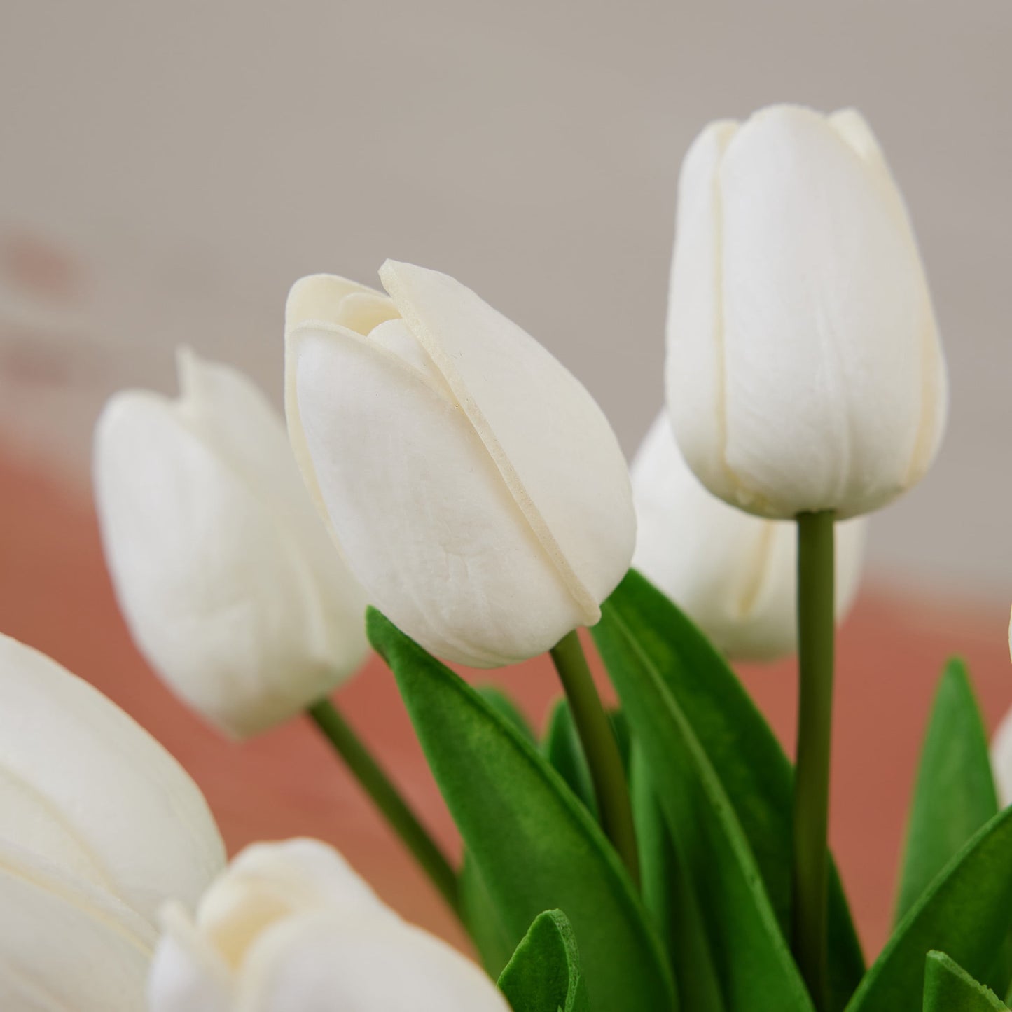 12in Artificial White Tulips Fake Flowers in Vase Real Touch Tulips ¨C Faux Tulips Bouquet with Glass Vase & Faux Water, Tulips Centerpiece for Spring Home Decor Dining Table Wedding Mothers Day